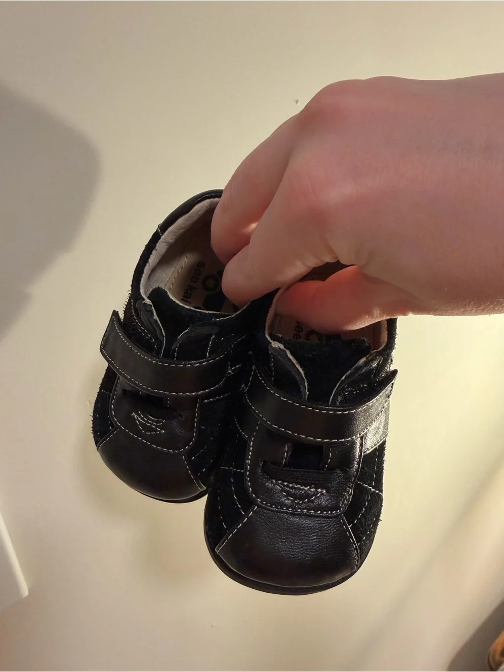 See Kai Run- Black Kids Velcro Leather Sneakers- Size 4